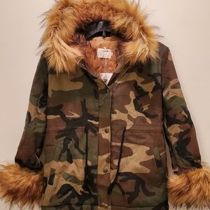 Aofur Kids Winter Coat Hooded Jackets Outerwear Camouflage Medium NWT